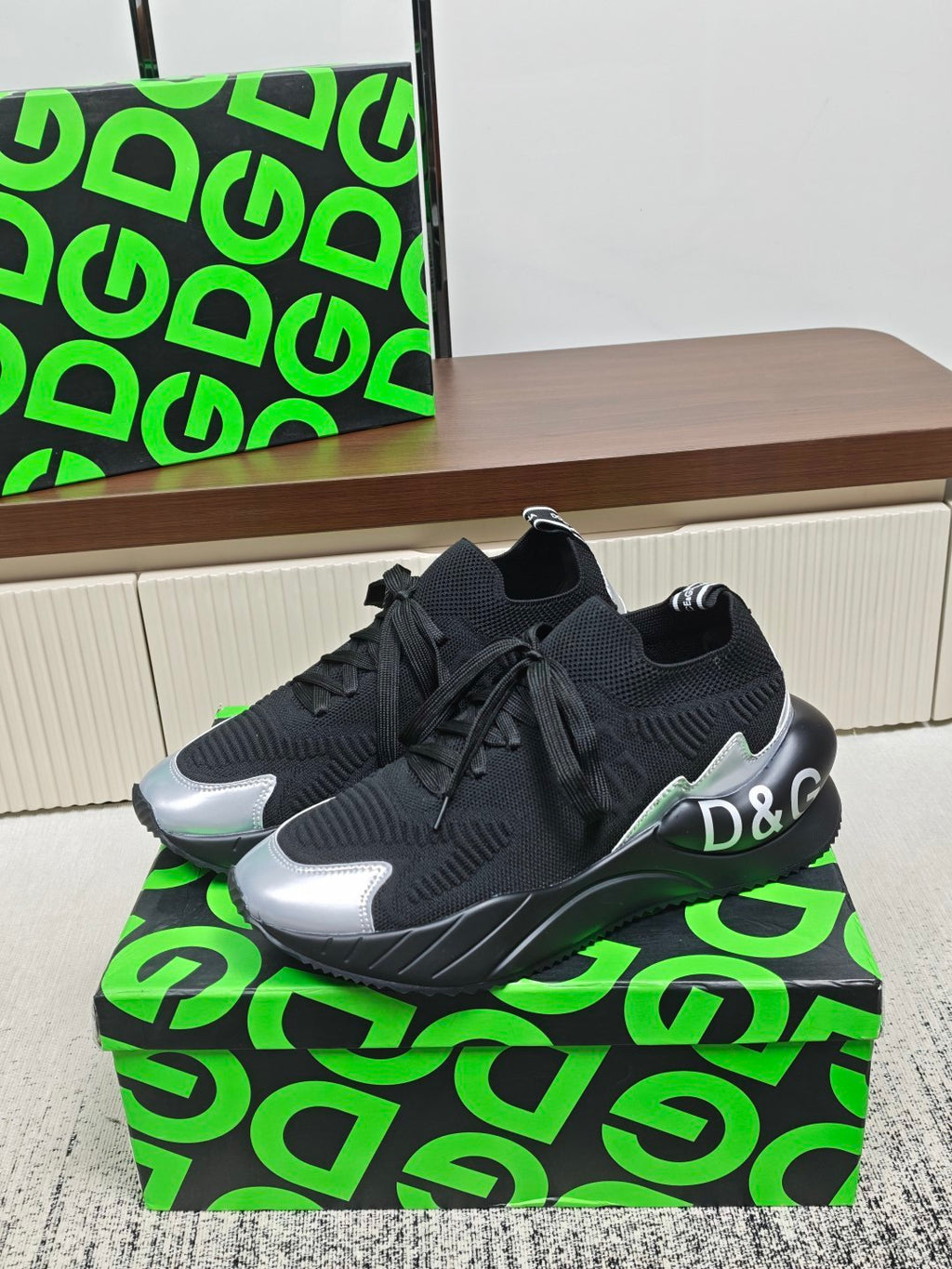 Dolce & Gabbana DG Couple's Athletic Casual Sneakers