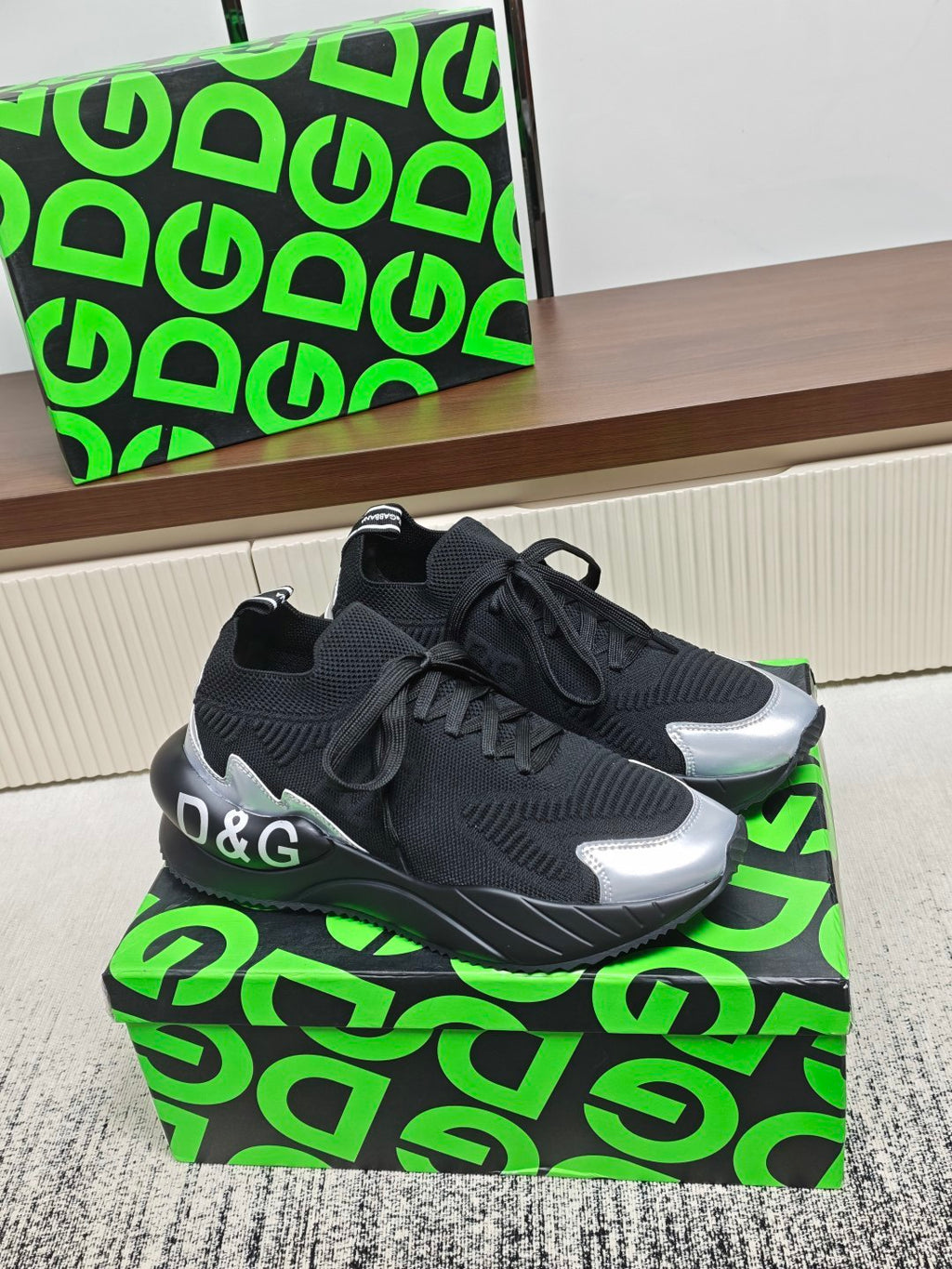 Dolce & Gabbana DG Couple's Athletic Casual Sneakers