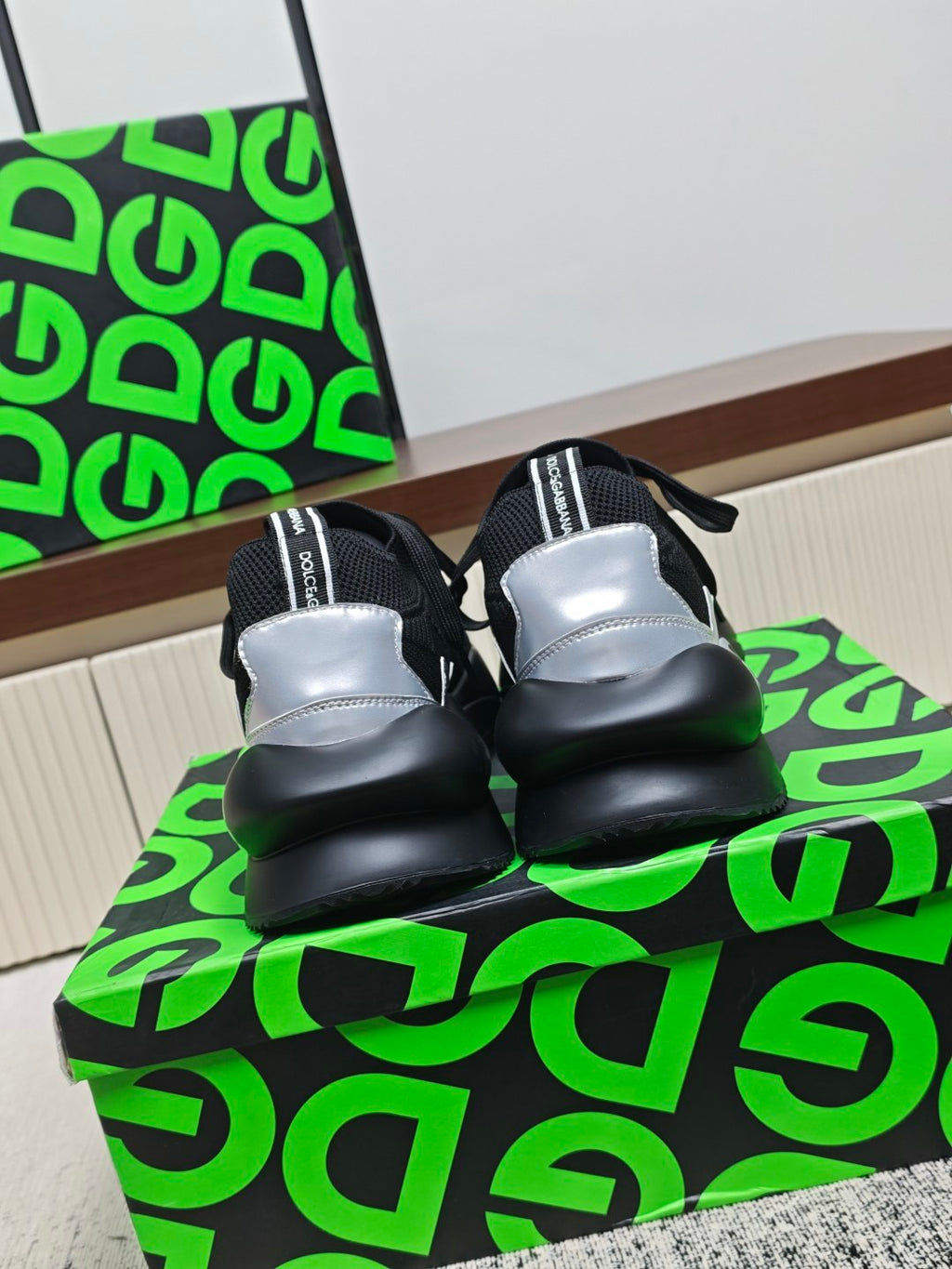 Dolce & Gabbana DG Couple's Athletic Casual Sneakers