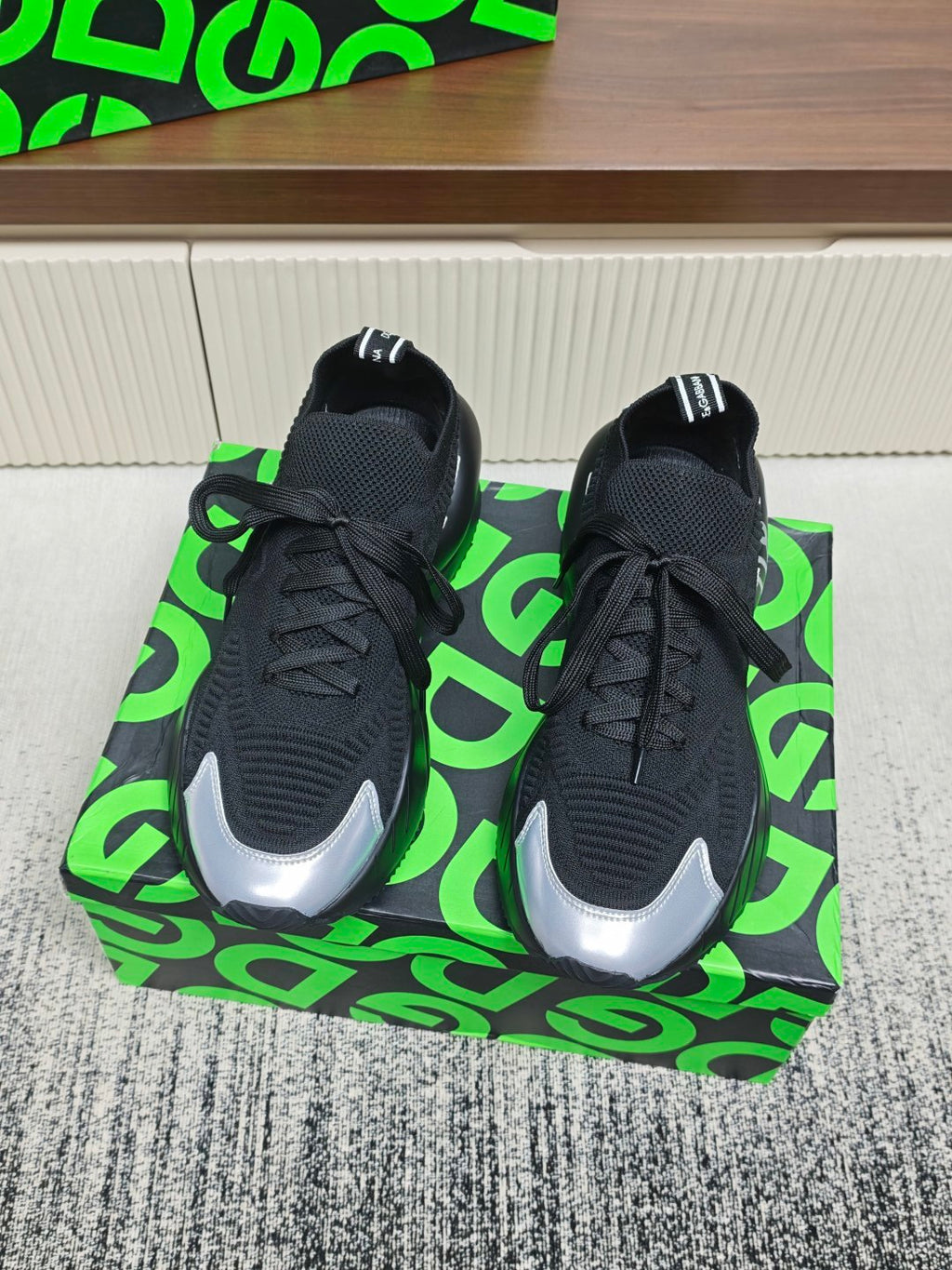 Dolce & Gabbana DG Couple's Athletic Casual Sneakers