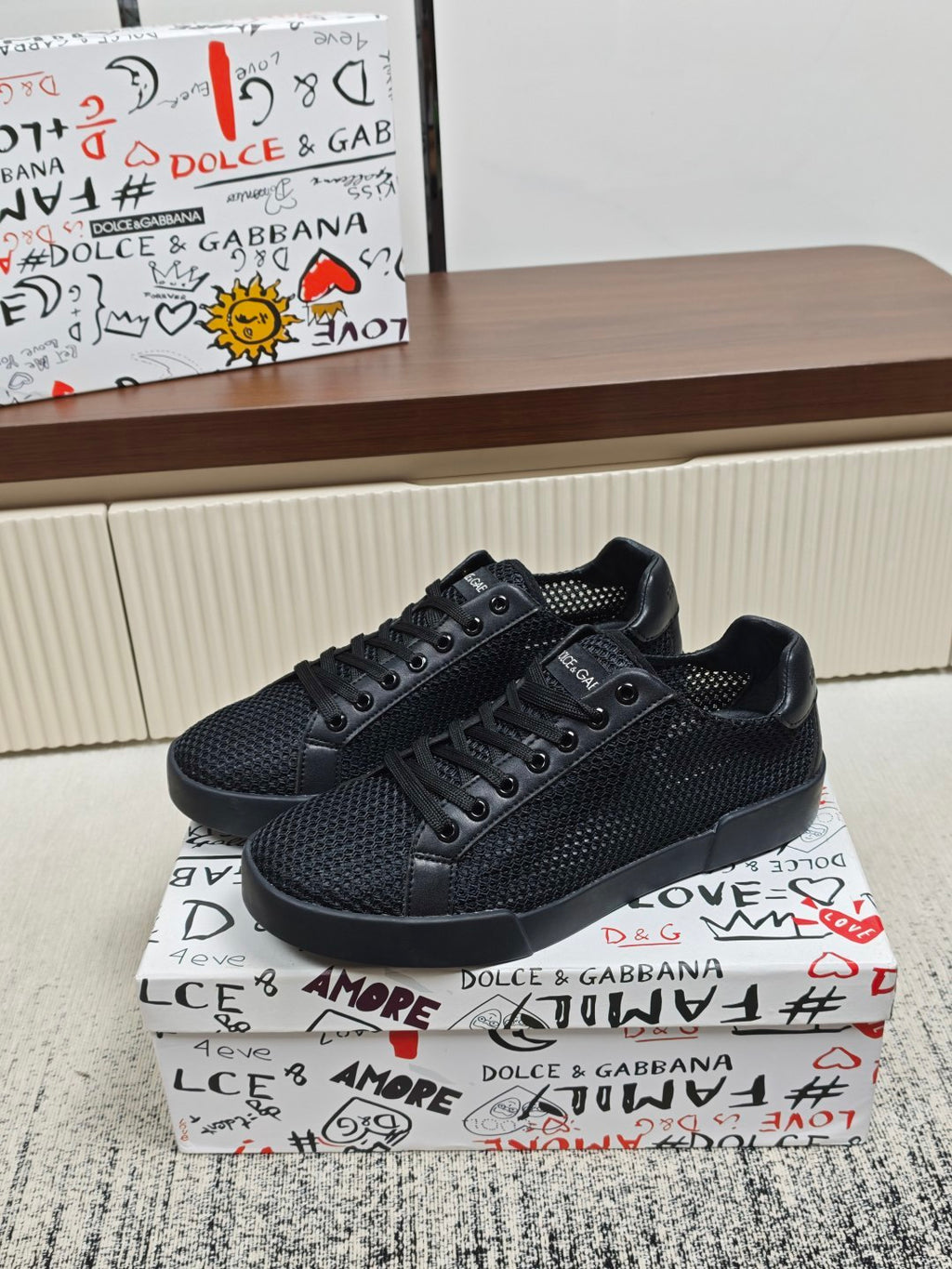Dolce & Gabbana DG Couple's Athletic Casual Sneakers