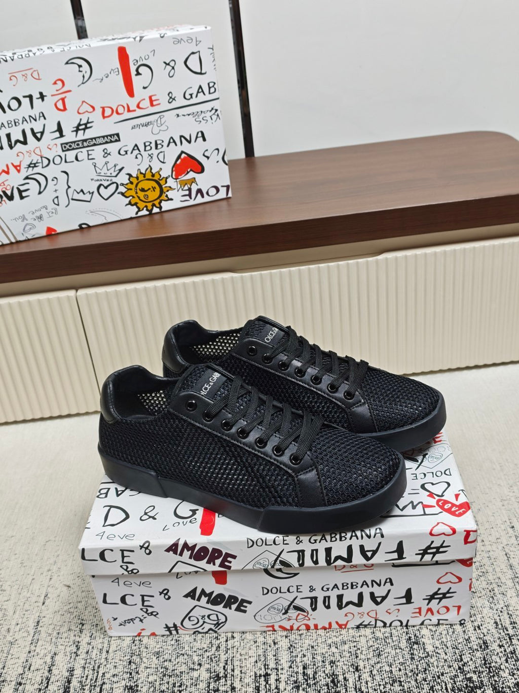 Dolce & Gabbana DG Couple's Athletic Casual Sneakers