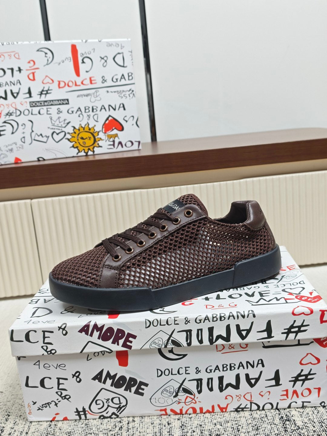 Dolce & Gabbana DG Couple's Athletic Casual Sneakers