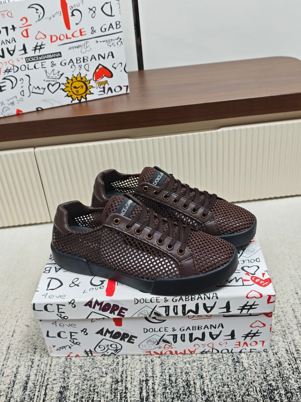 Dolce & Gabbana DG Couple's Athletic Casual Sneakers