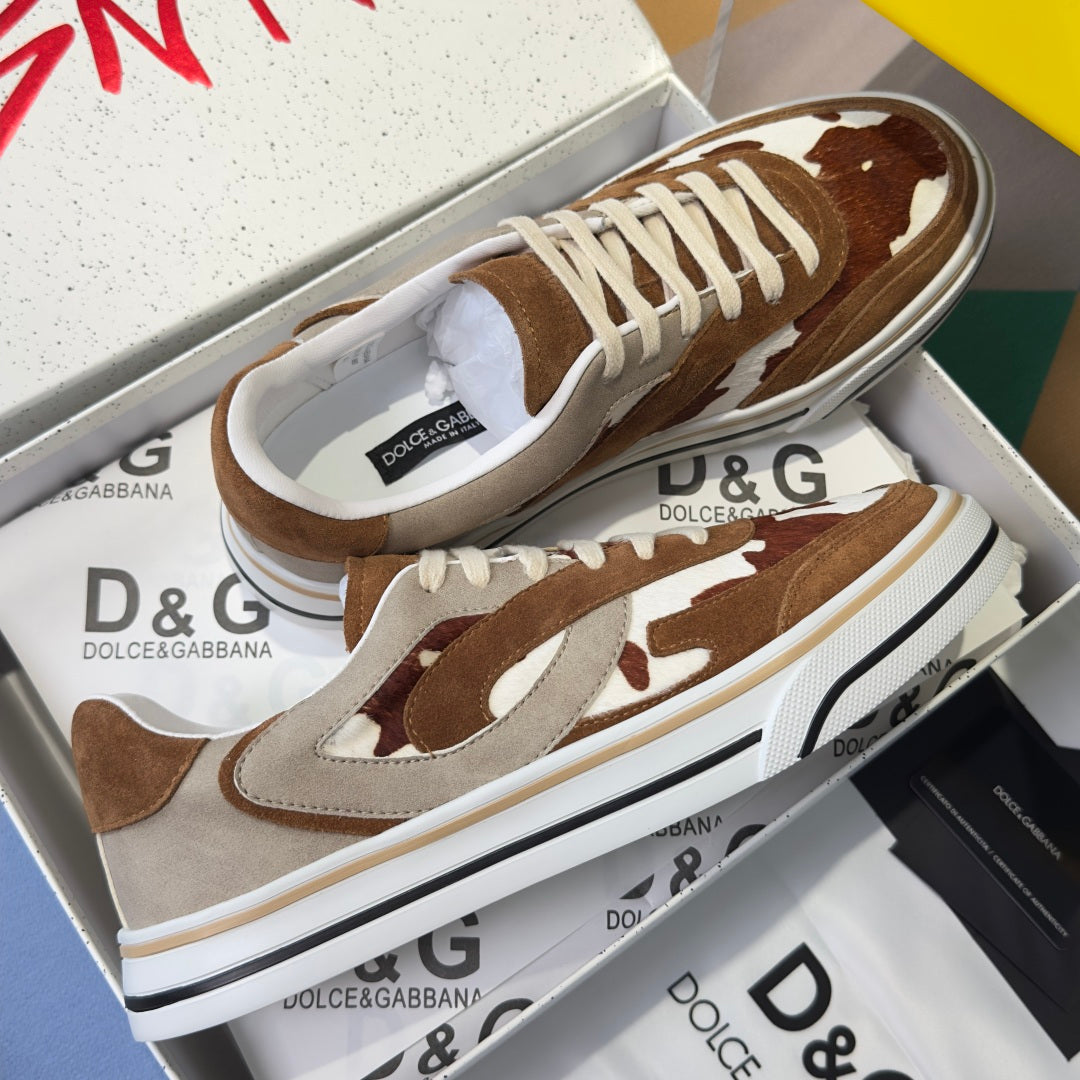 Dolce & Gabbana DG Sailing Casual Sneakers with Leather & Mesh Upper