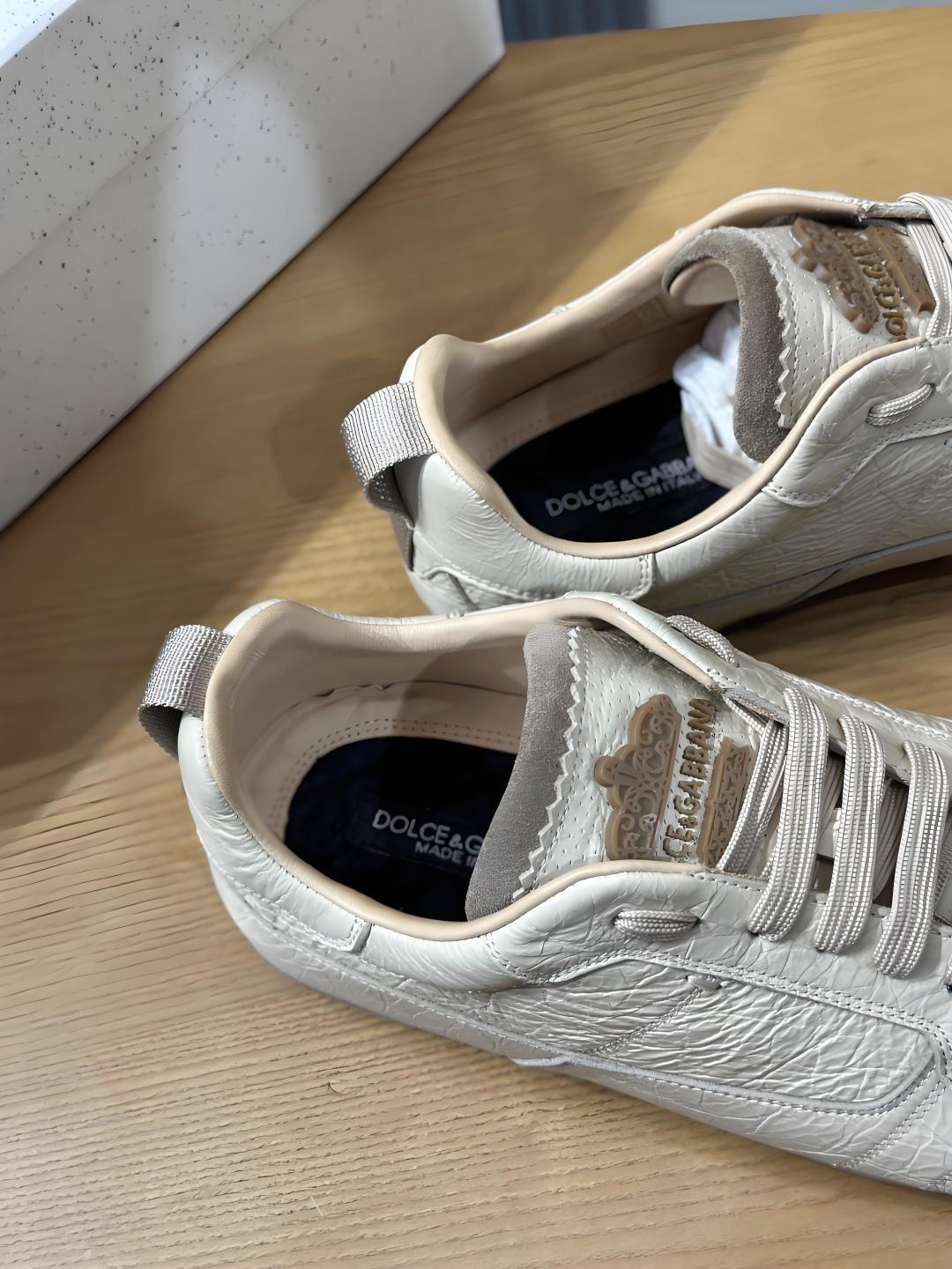 Dolce & Gabbana DG Men's Casual Sneakers with Stitched Logo