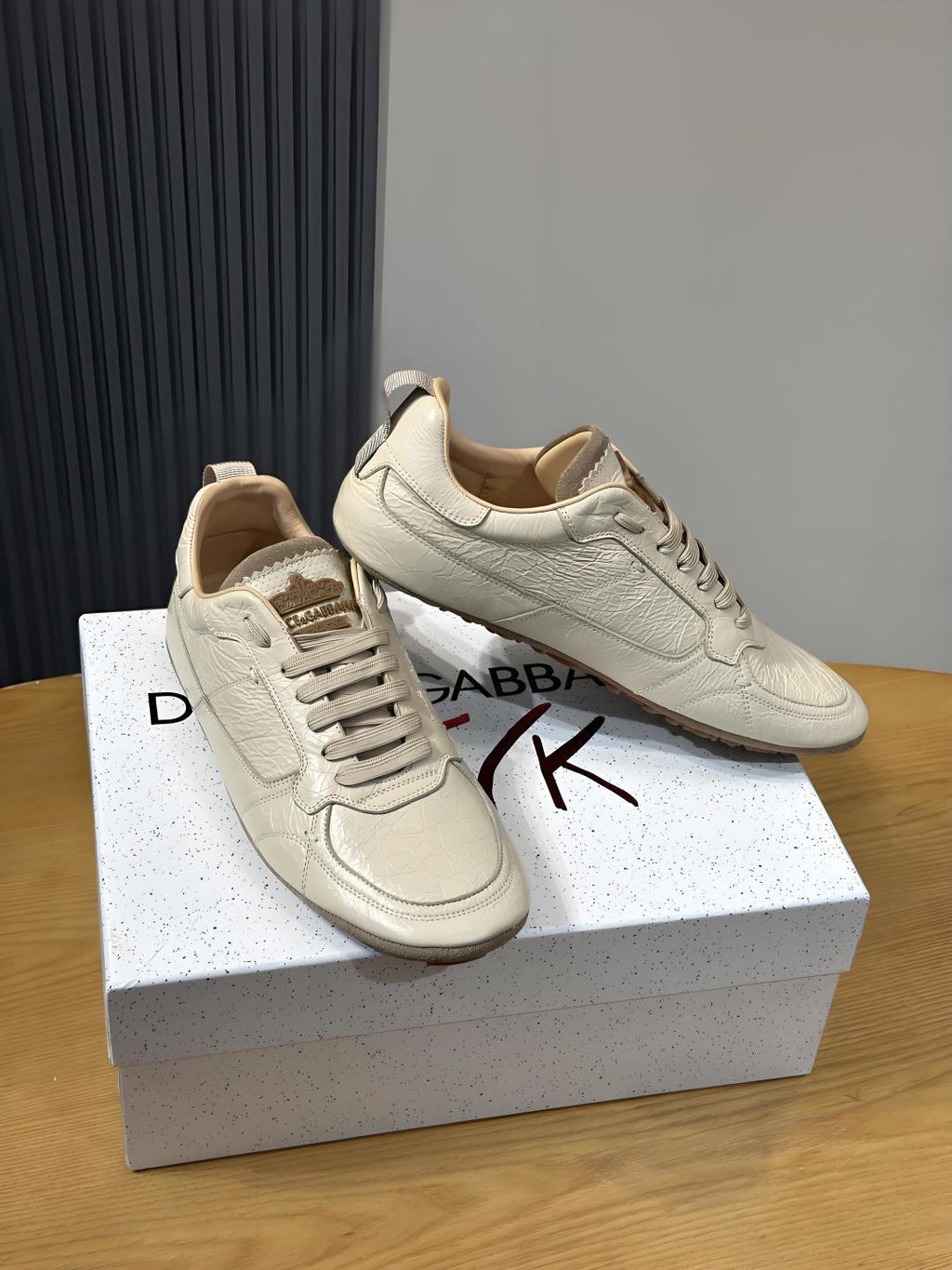 Dolce & Gabbana DG Men's Casual Sneakers with Stitched Logo