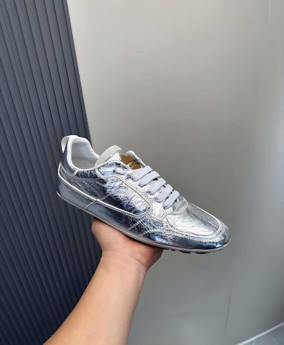 Dolce & Gabbana DG Men's Casual Sneakers with Stitched Logo