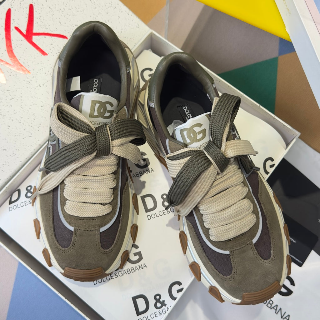 Dolce & Gabbana DG Country Road Chunky Casual Sneakers