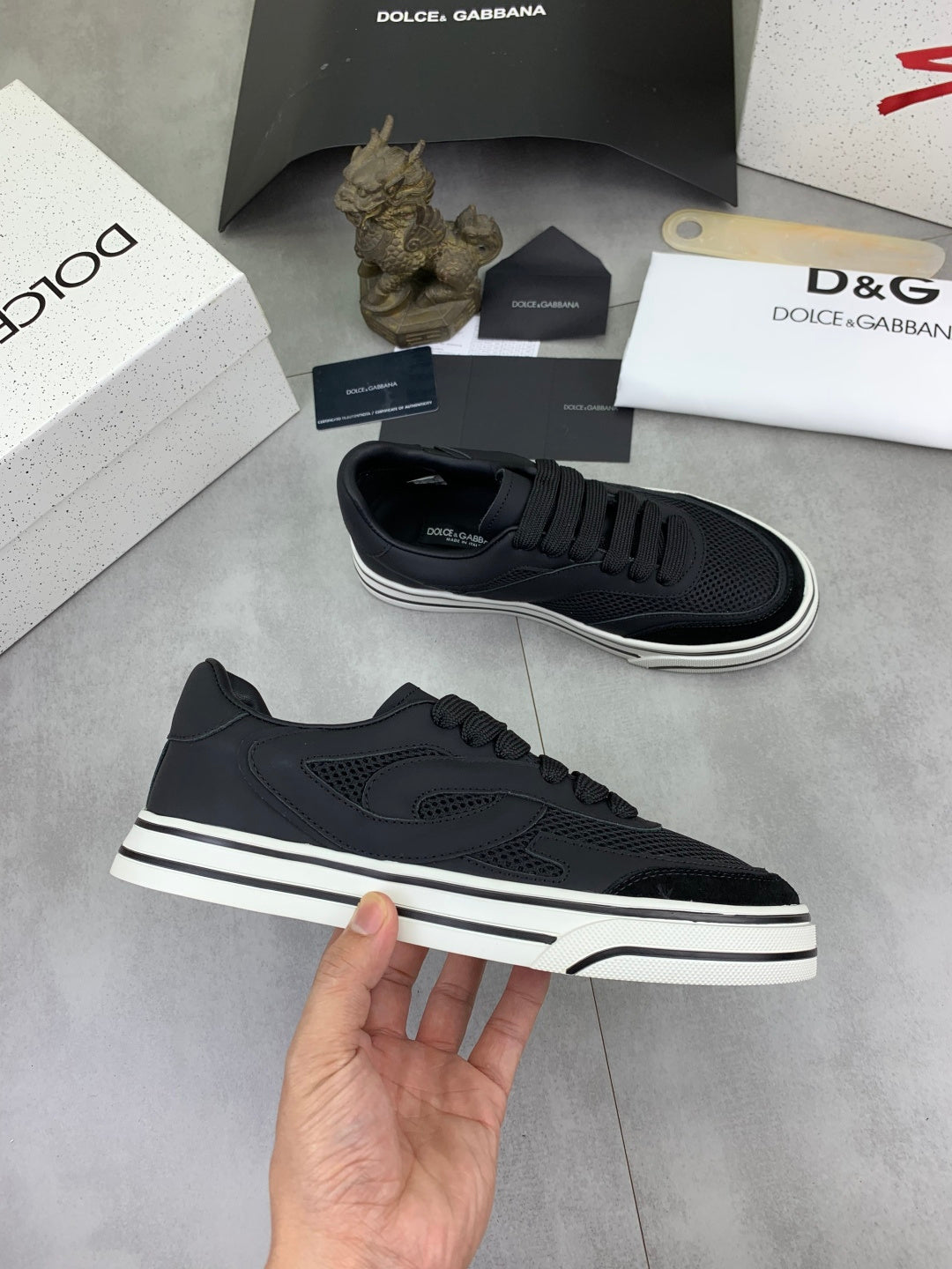 Dolce & Gabbana DG Men's Low-Top Logo Sneakers in Calfskin