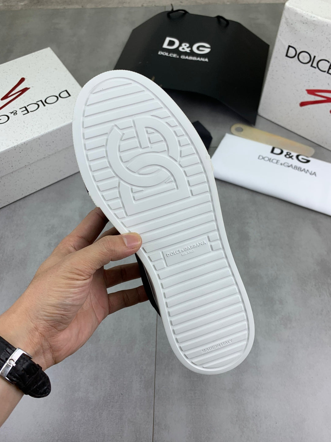 Dolce & Gabbana DG Men's Low-Top Logo Sneakers in Calfskin
