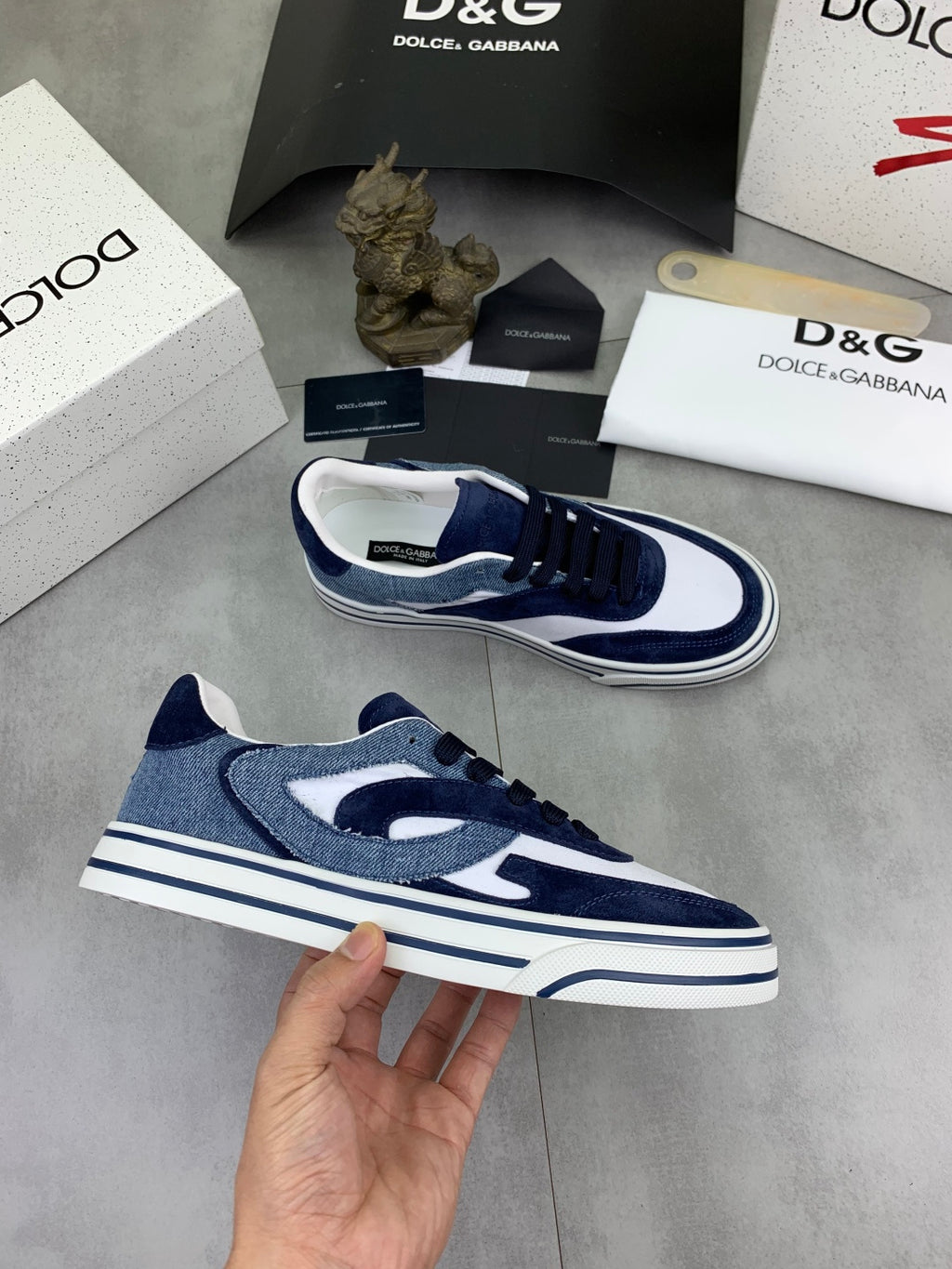 Dolce & Gabbana DG Men's Low-Top Logo Sneakers in Calfskin