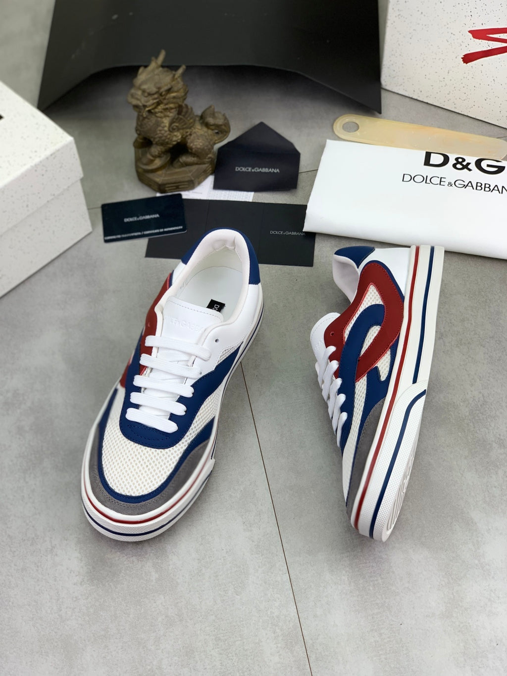 Dolce & Gabbana DG Men's Low-Top Logo Sneakers in Calfskin