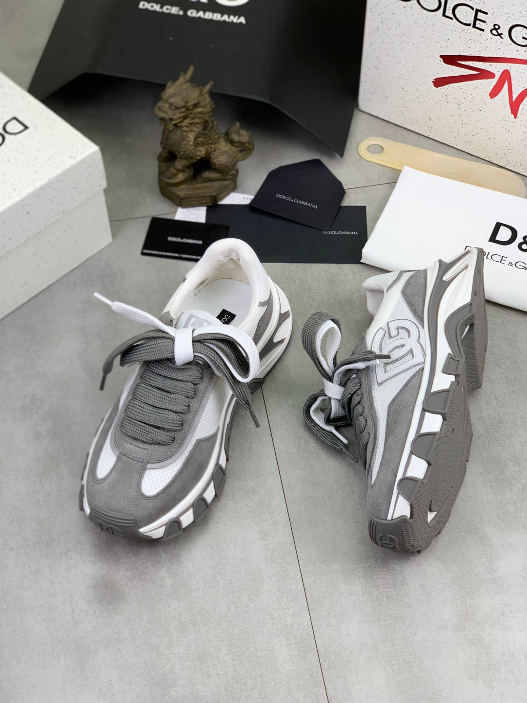 Dolce & Gabbana DG Men's Low-Top Logo Sneakers in Calfskin