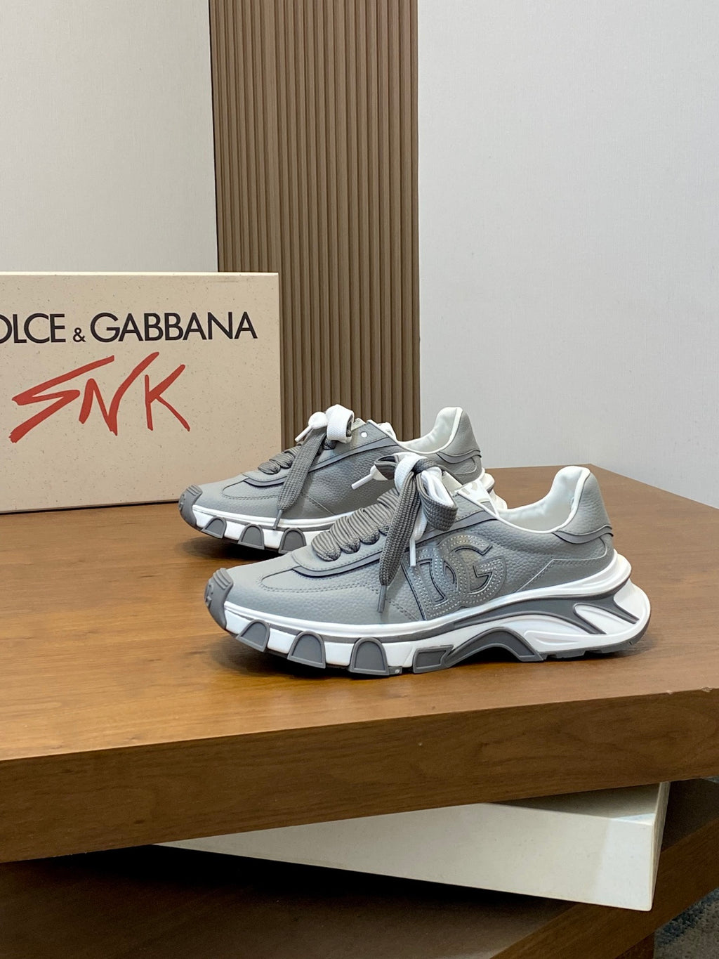 Dolce & Gabbana DG Cushion Mixed-Material Casual Sneakers