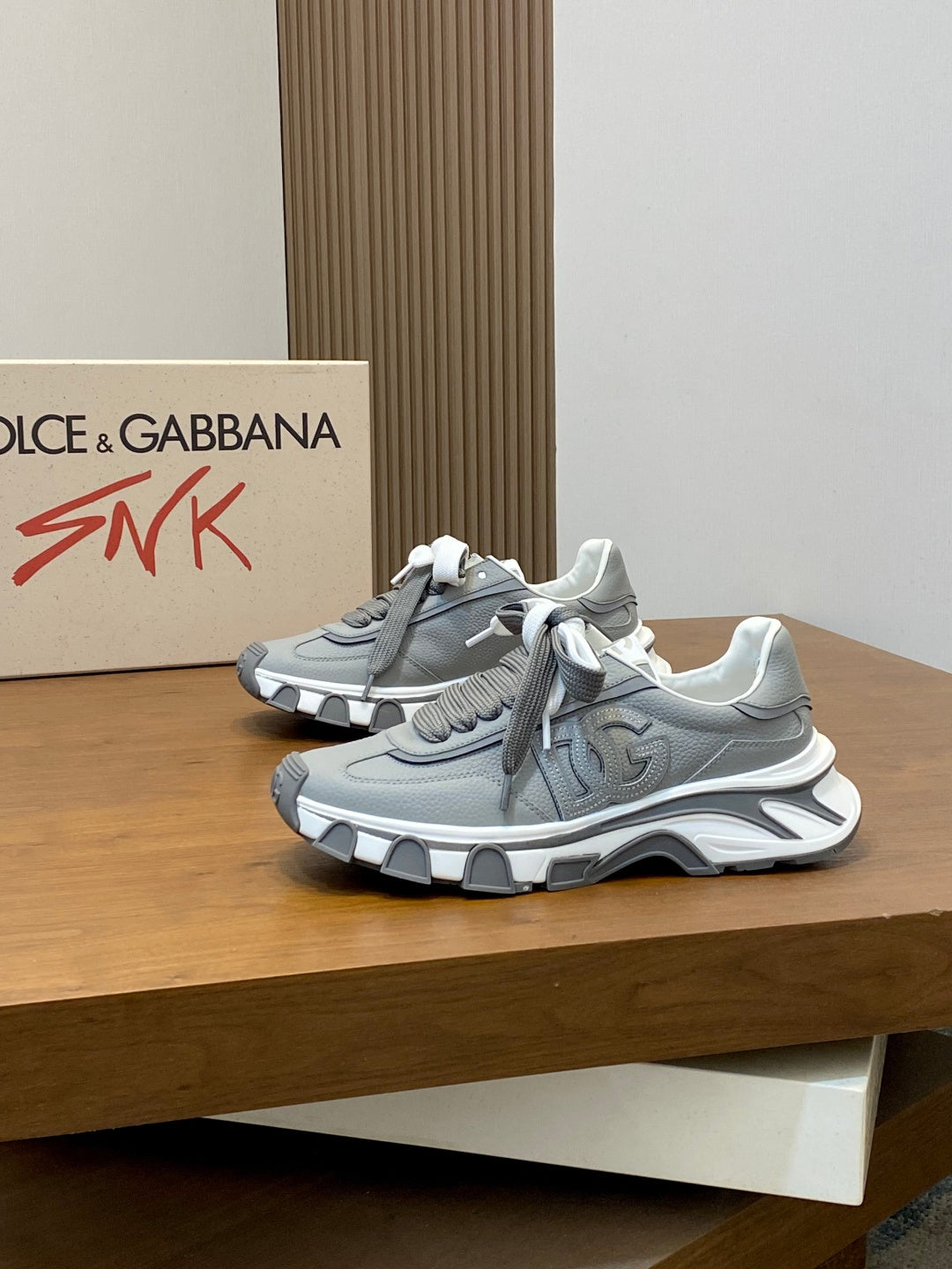 Dolce & Gabbana DG Cushion Mixed-Material Casual Sneakers