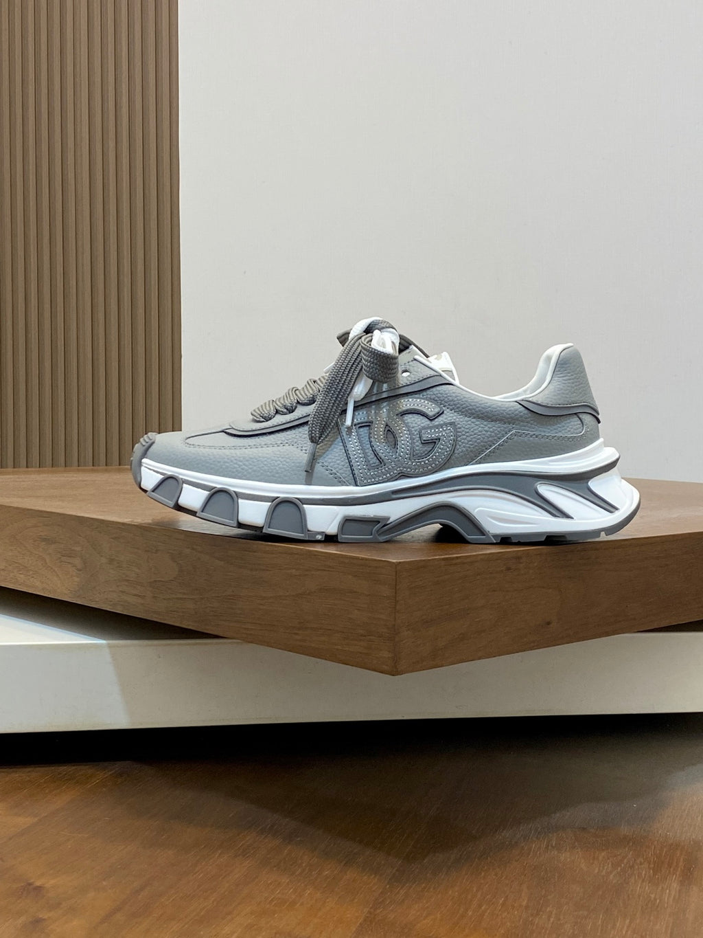 Dolce & Gabbana DG Cushion Mixed-Material Casual Sneakers