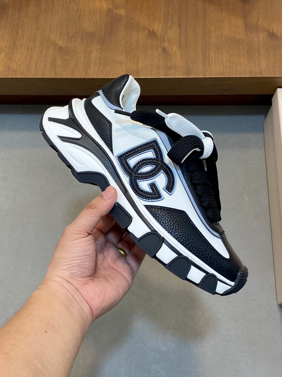 Dolce & Gabbana DG Cushion Mixed-Material Casual Sneakers