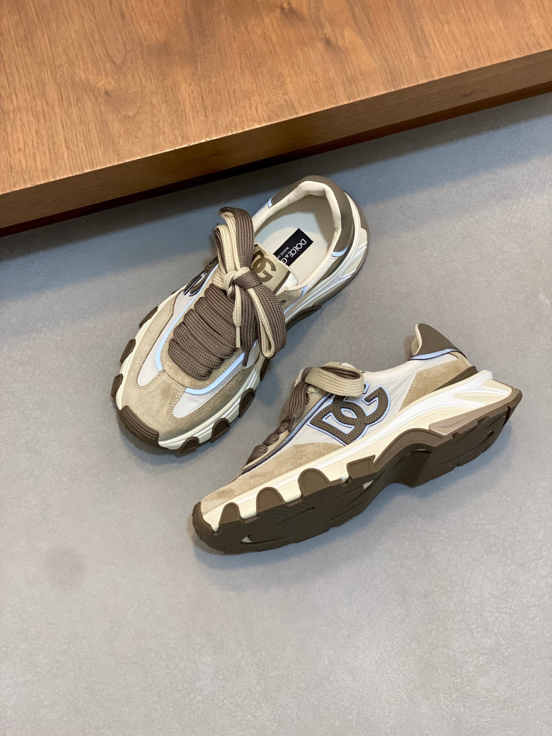 Dolce & Gabbana DG Cushion Mixed-Material Casual Sneakers