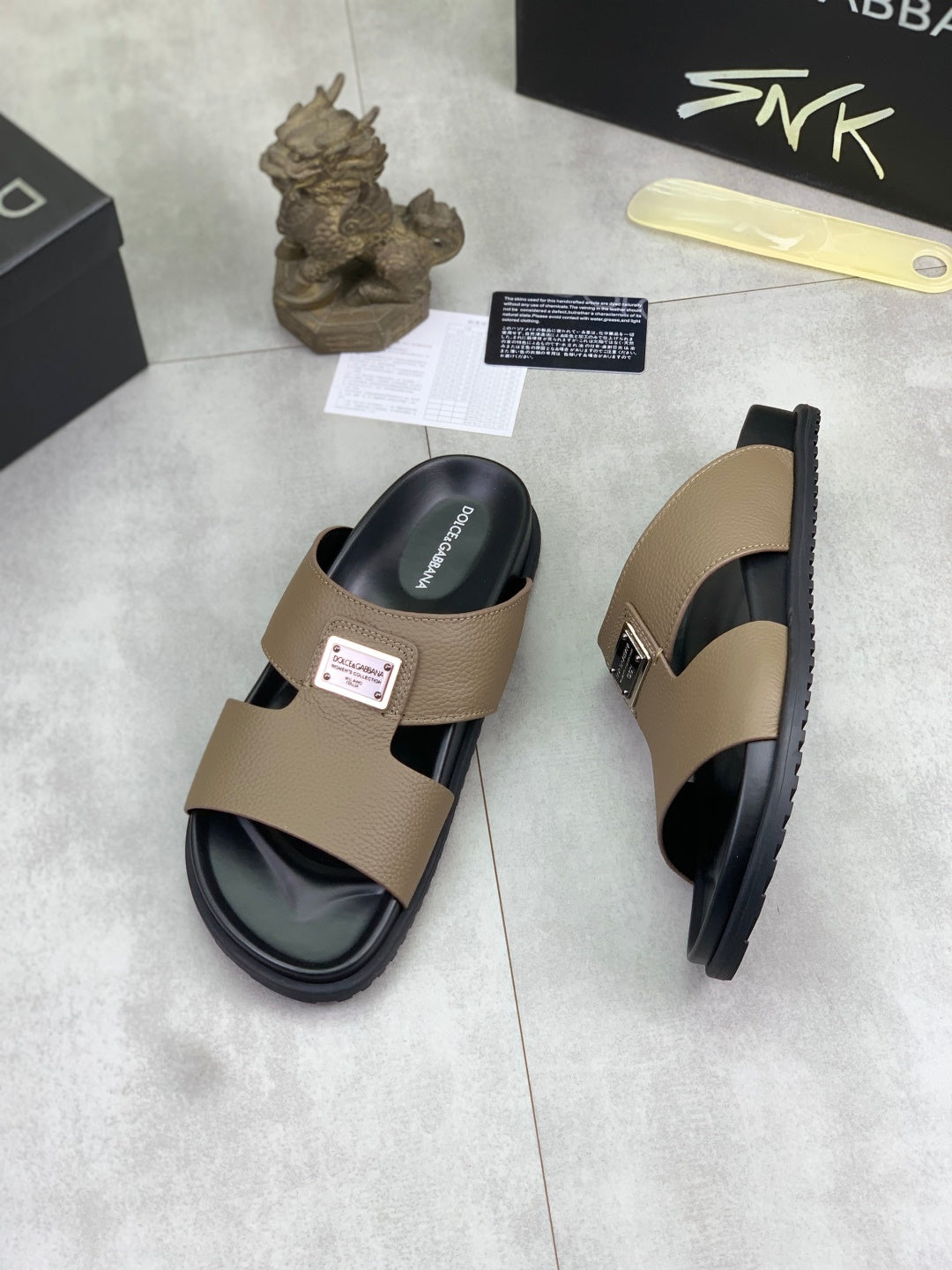 Dolce & Gabbana DG Men's Handcrafted Calfskin Slides Multi-Color