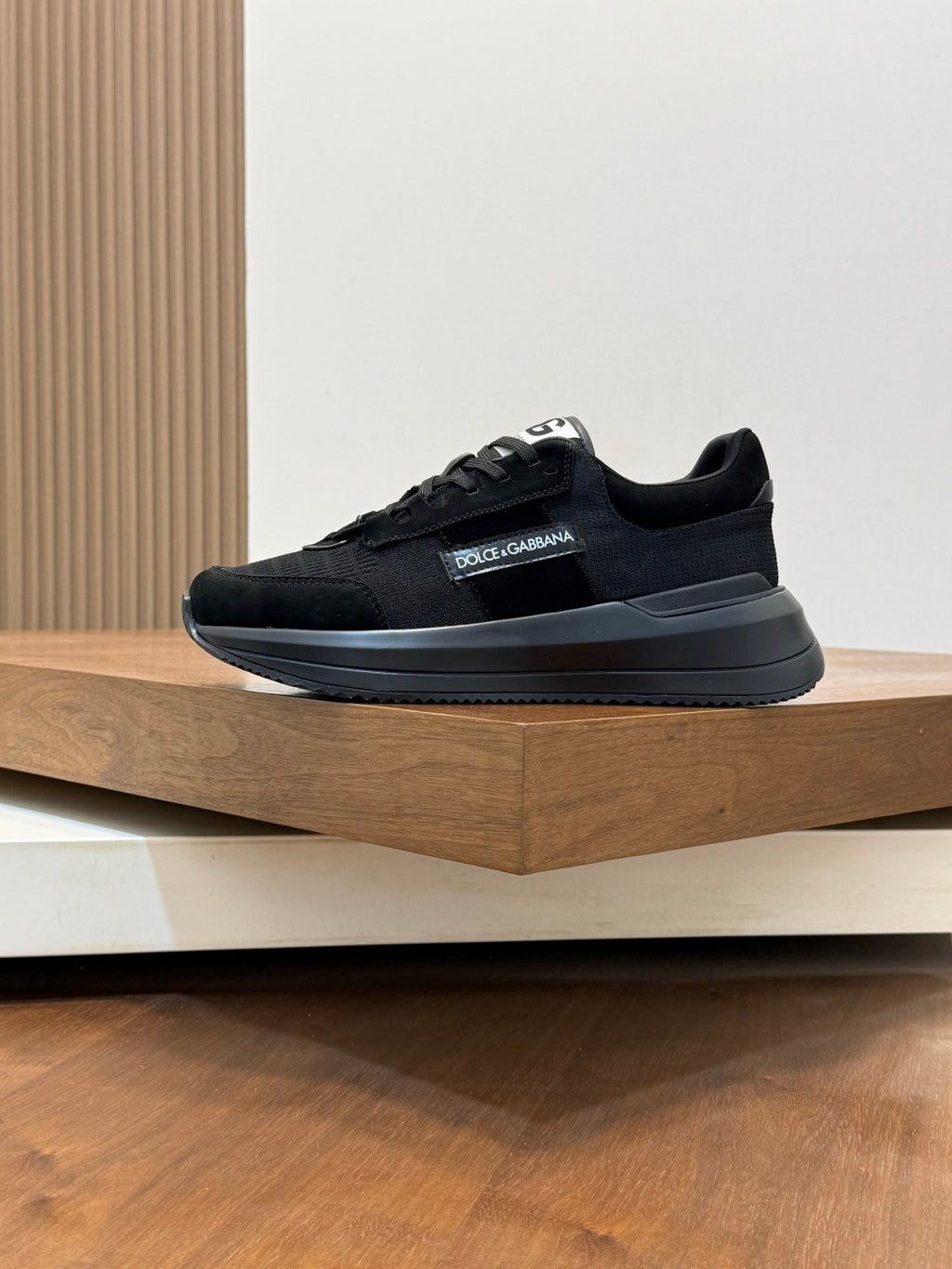 Dolce & Gabbana DG Premium Men's Mixed-Material Casual Sneakers