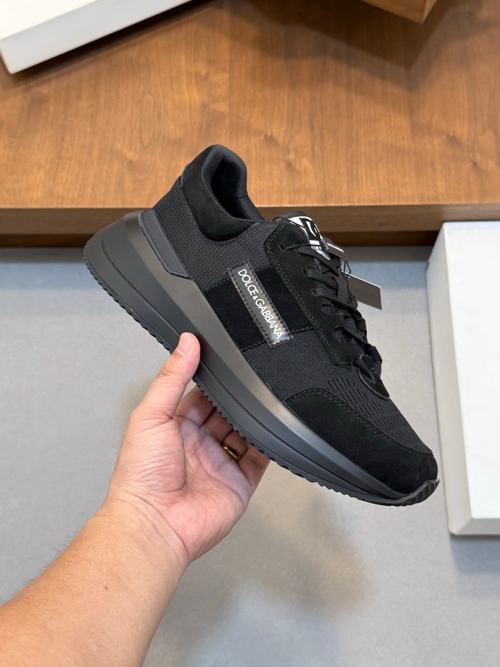 Dolce & Gabbana DG Premium Men's Mixed-Material Casual Sneakers