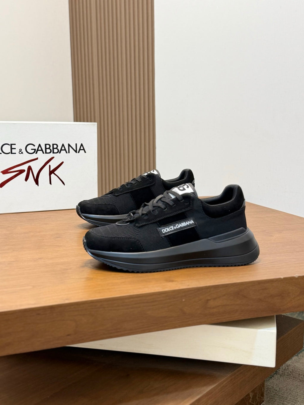 Dolce & Gabbana DG Premium Men's Mixed-Material Casual Sneakers