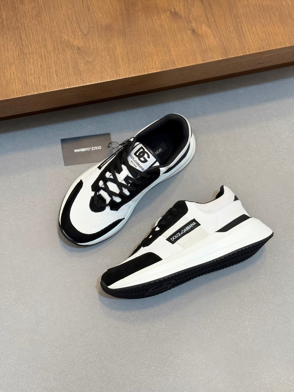 Dolce & Gabbana DG Premium Men's Mixed-Material Casual Sneakers