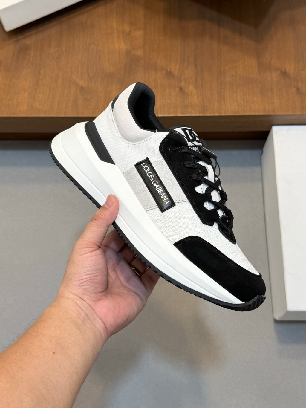 Dolce & Gabbana DG Premium Men's Mixed-Material Casual Sneakers