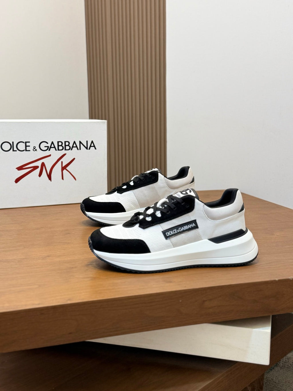 Dolce & Gabbana DG Premium Men's Mixed-Material Casual Sneakers