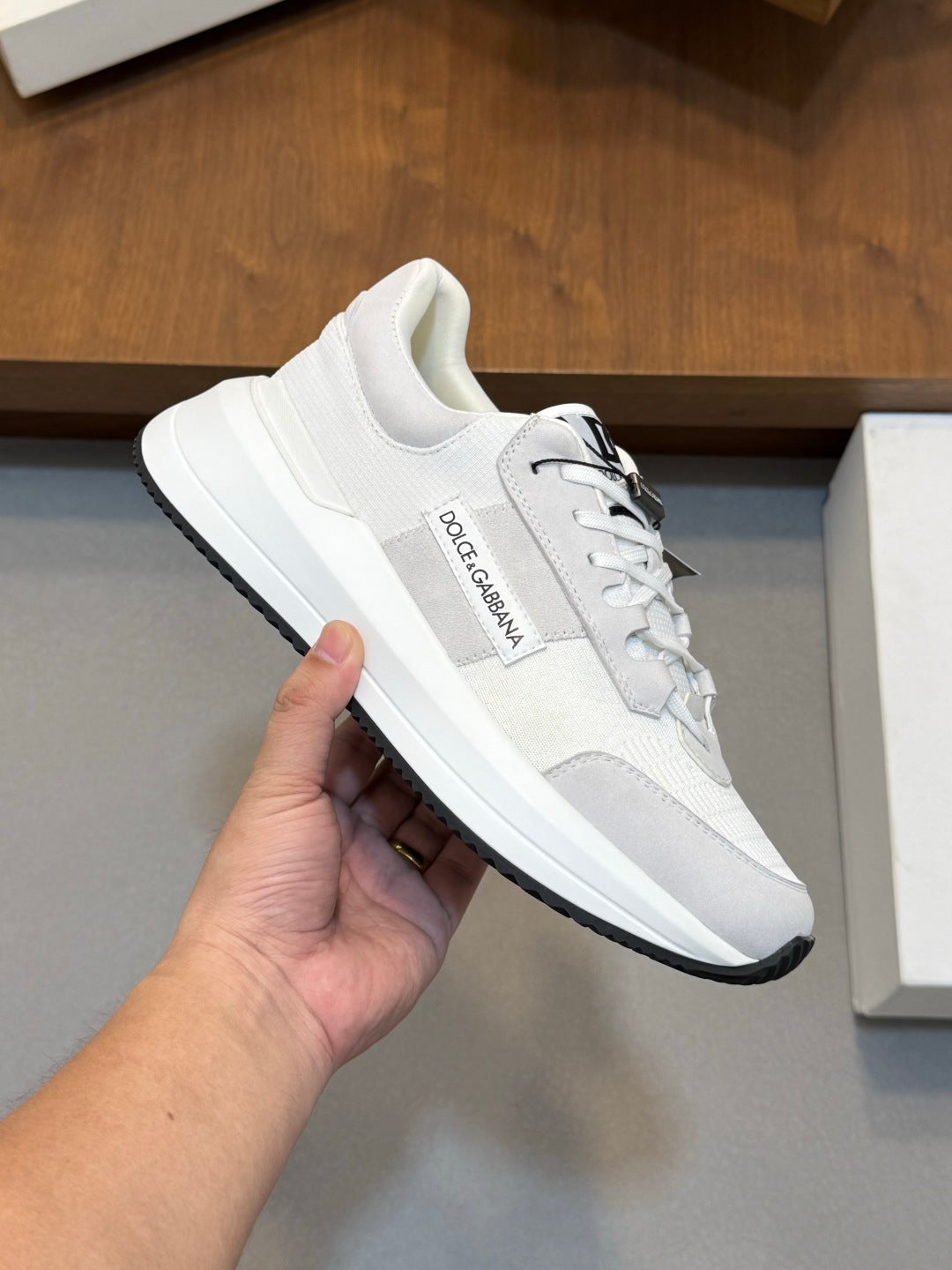 Dolce & Gabbana DG Premium Men's Mixed-Material Casual Sneakers
