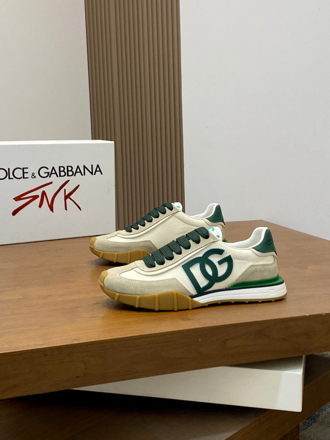 Dolce & Gabbana DG Premium Men's Mixed-Material Casual Sneakers