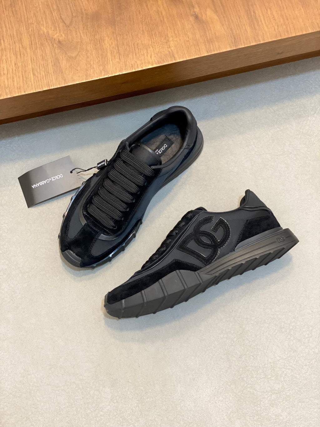 Dolce & Gabbana DG Premium Men's Mixed-Material Casual Sneakers