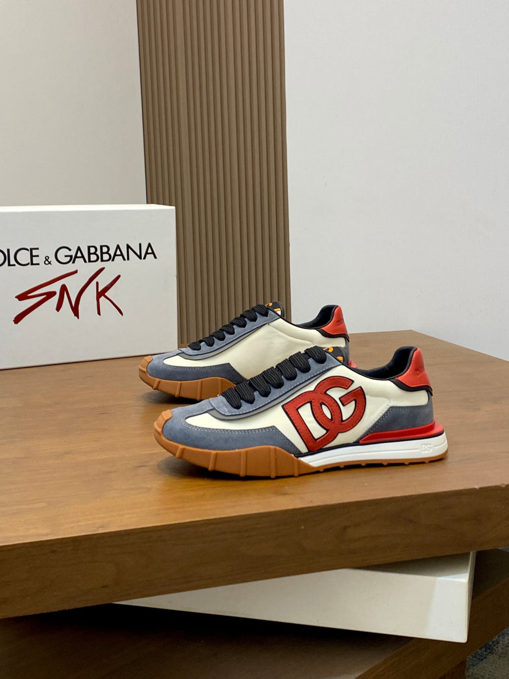 Dolce & Gabbana DG Premium Men's Mixed-Material Casual Sneakers