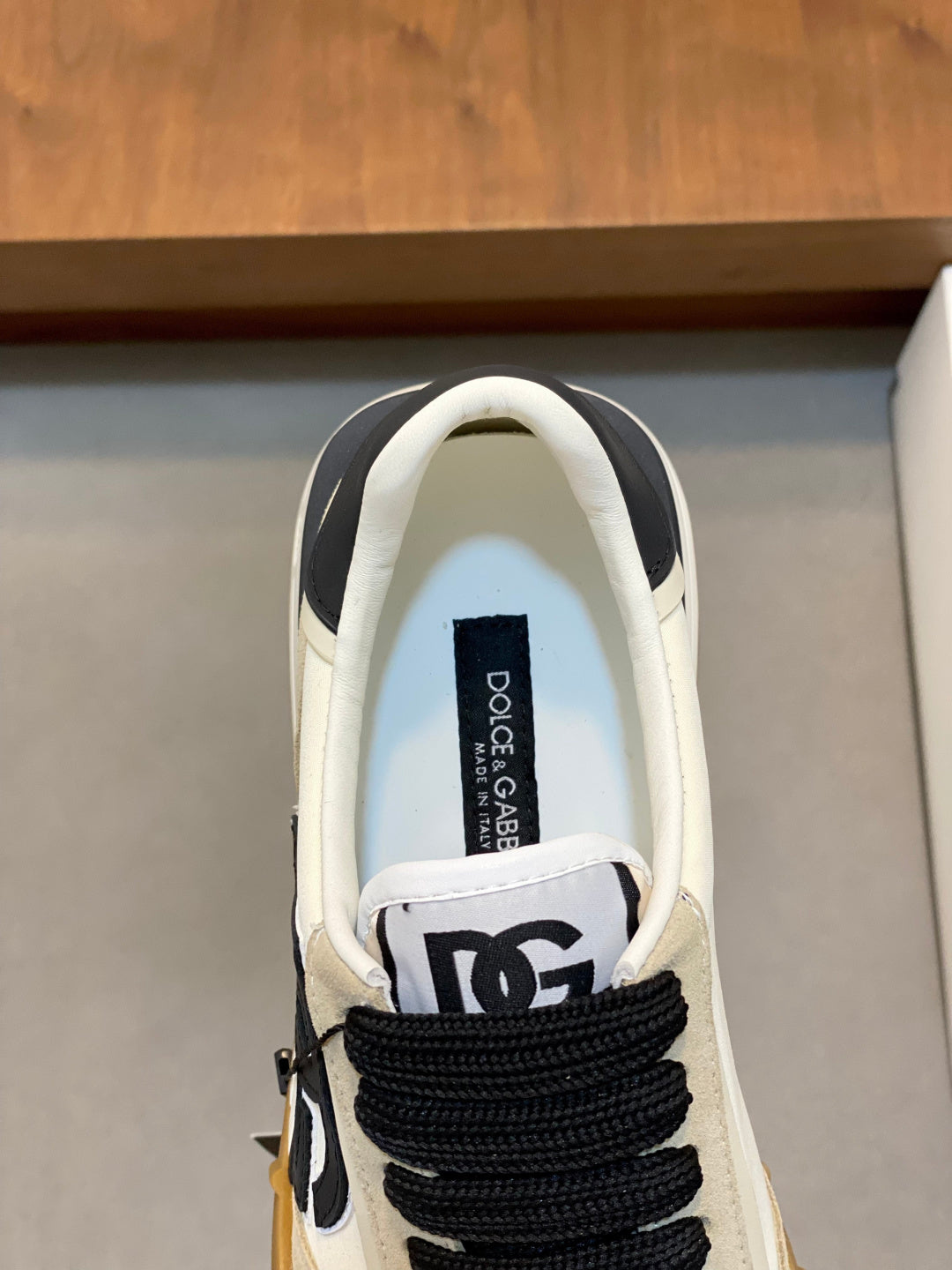 Dolce & Gabbana DG Premium Men's Mixed-Material Casual Sneakers