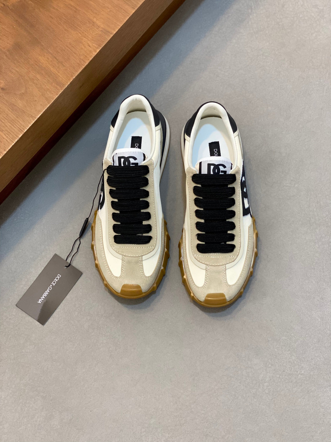 Dolce & Gabbana DG Premium Men's Mixed-Material Casual Sneakers