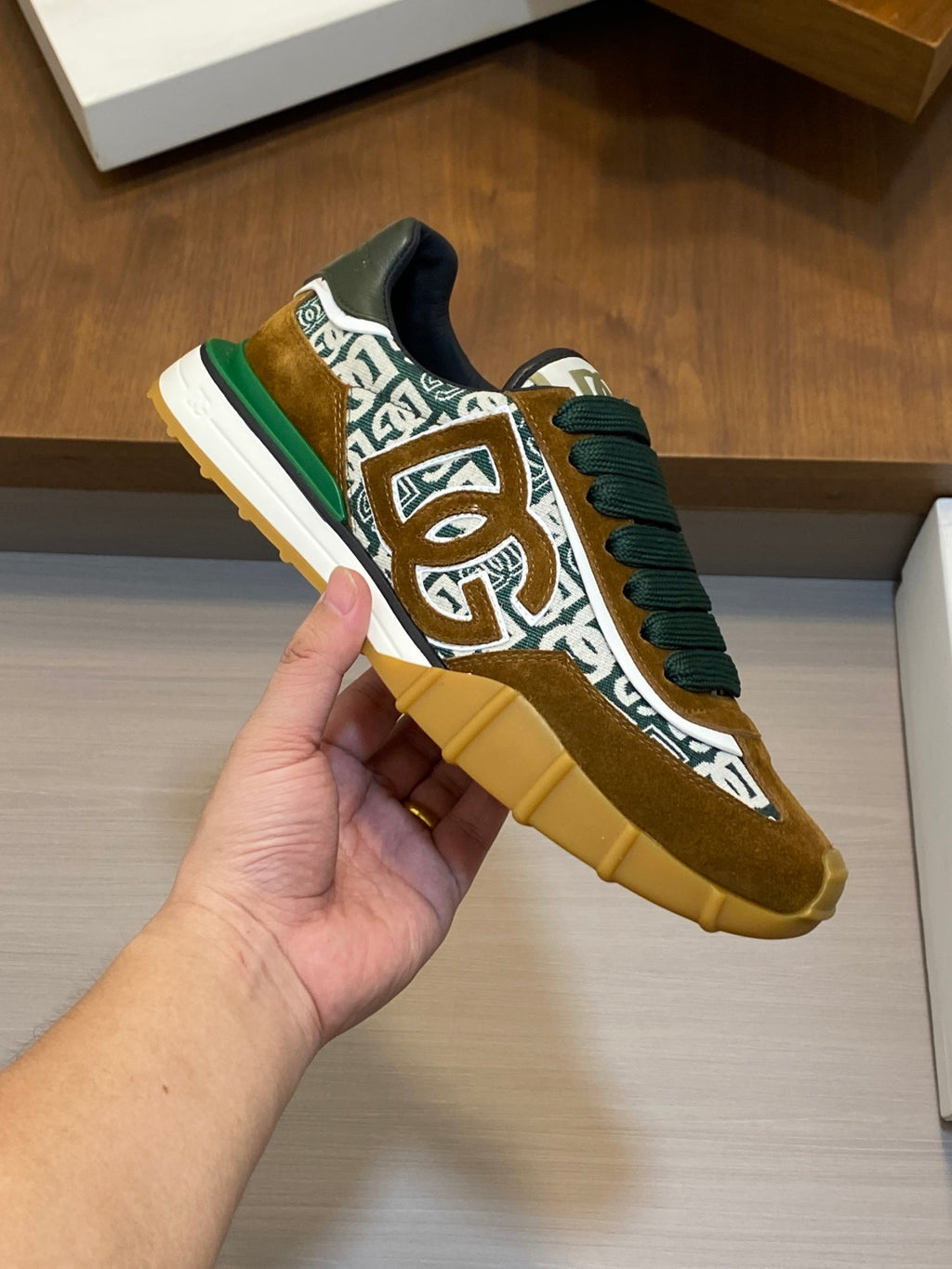 Dolce & Gabbana DG Premium Men's Mixed-Material Casual Sneakers