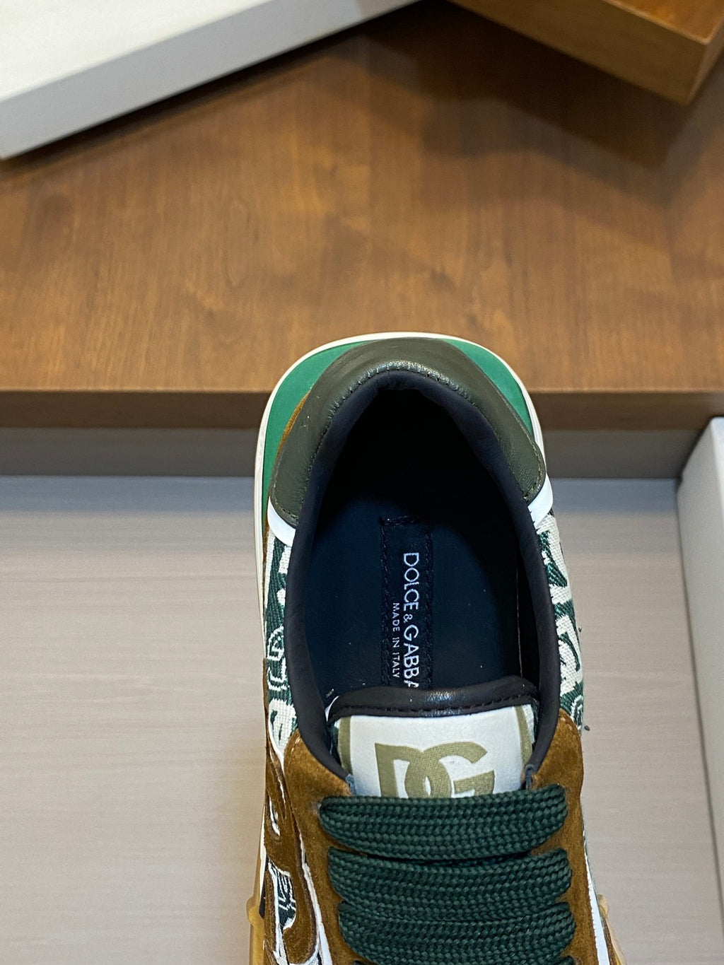 Dolce & Gabbana DG Premium Men's Mixed-Material Casual Sneakers