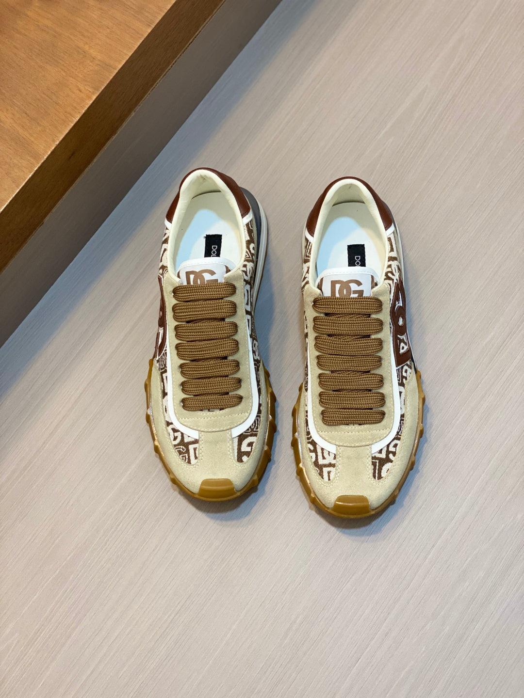 Dolce & Gabbana DG Premium Men's Mixed-Material Casual Sneakers