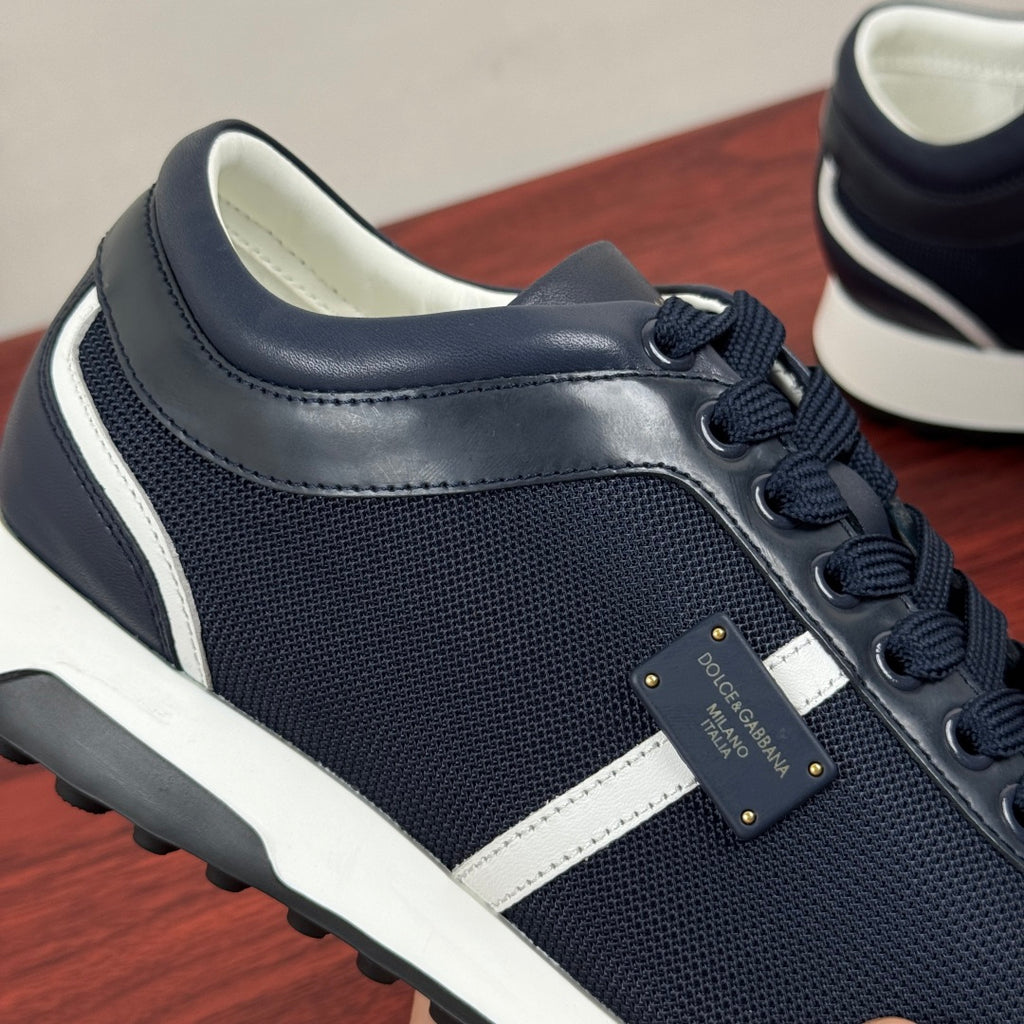Dolce & Gabbana DG Men's Retro Runner Sneakers with Metal Badge Blue