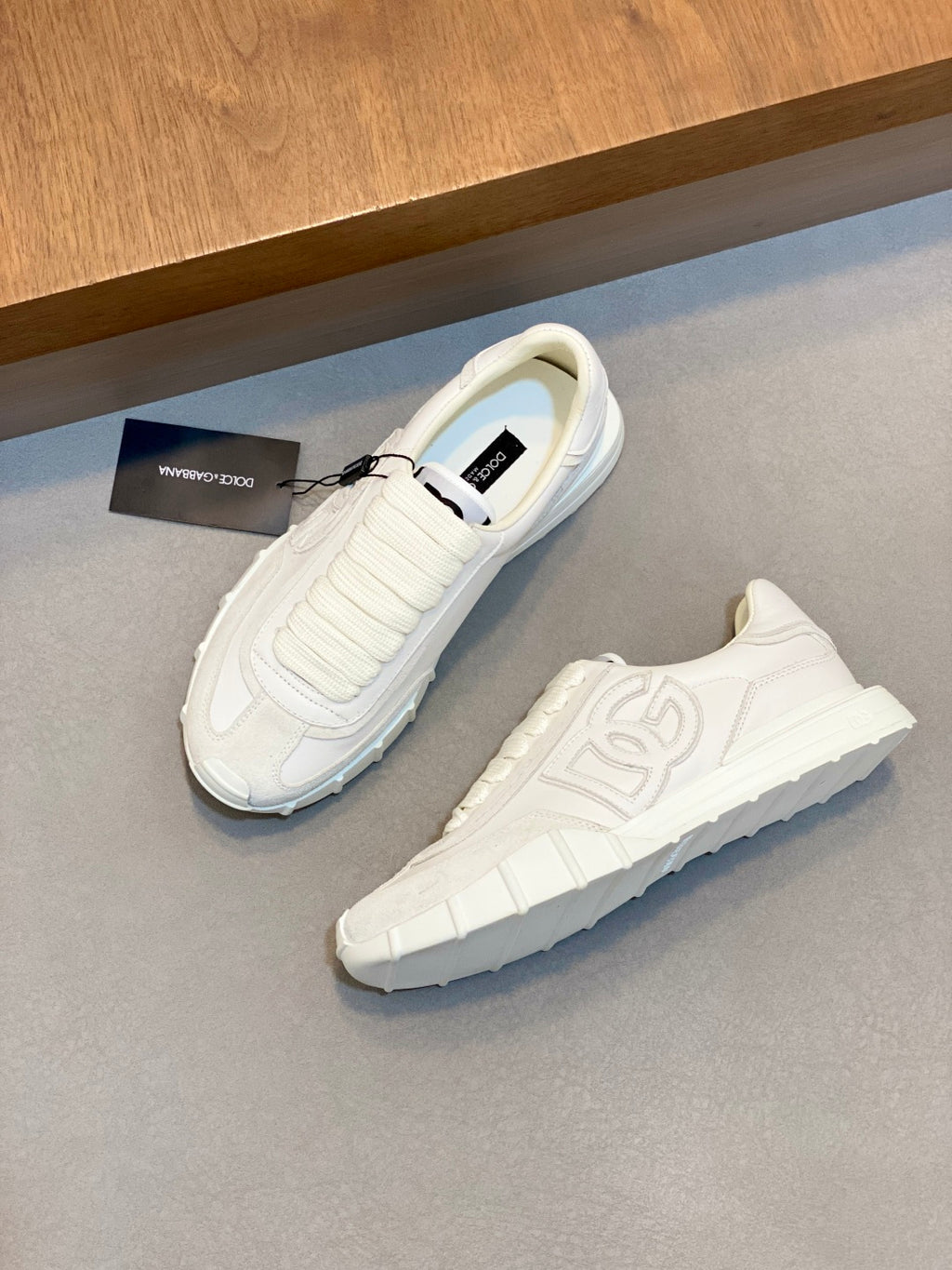 Dolce & Gabbana DG Premium Men's Mixed-Material Casual Sneakers