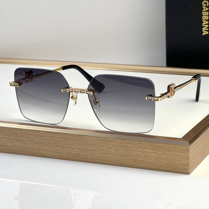 Dolce & Gabbana DG Sunglasses – Oversized Square Frame with Crystal DG Logo | Gold & Black