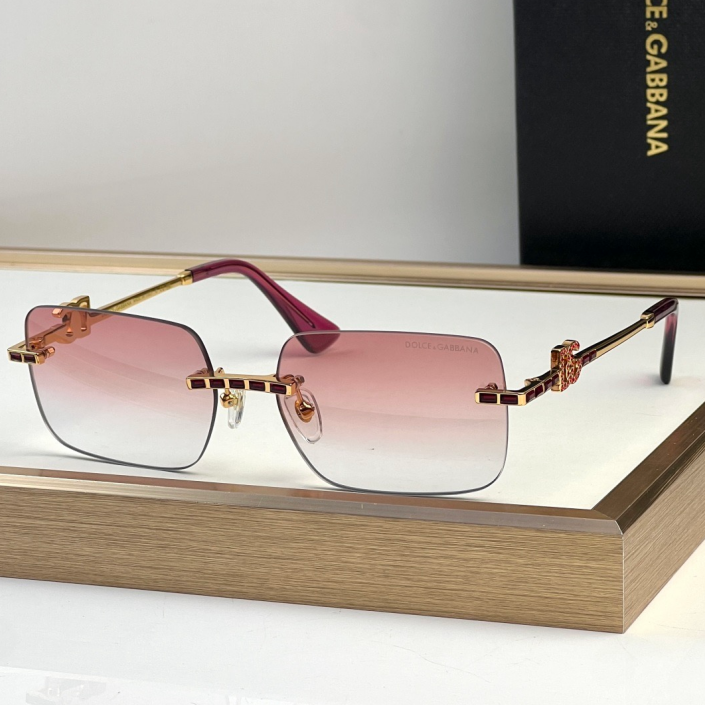 Dolce & Gabbana DG Sunglasses – Oversized Square Frame with Crystal DG Logo | Gold & Black