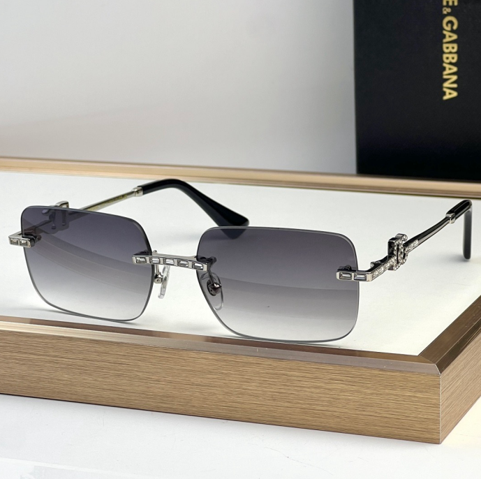 Dolce & Gabbana DG Sunglasses – Oversized Square Frame with Crystal DG Logo | Gold & Black