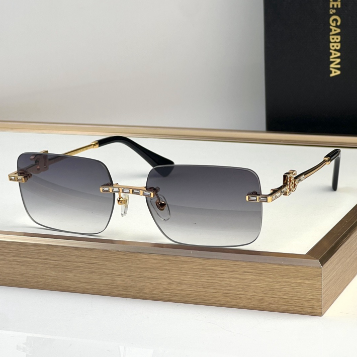 Dolce & Gabbana DG Sunglasses – Oversized Square Frame with Crystal DG Logo | Gold & Black