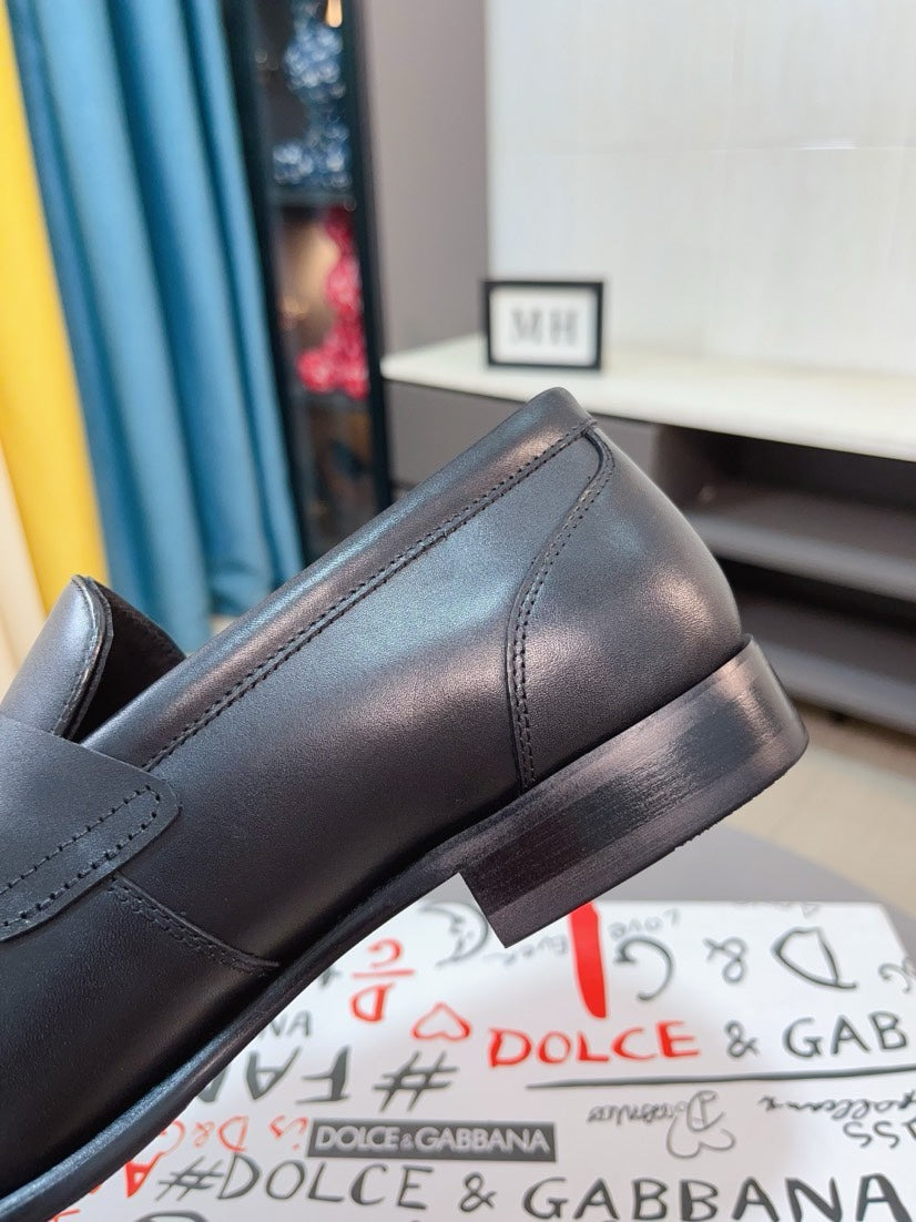 Dolce & Gabbana DG Men's Dress Shoes in Premium Calfskin