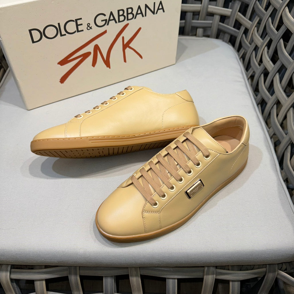 Dolce & Gabbana DG Men's Casual Sneakers with Signature Metal Buckle