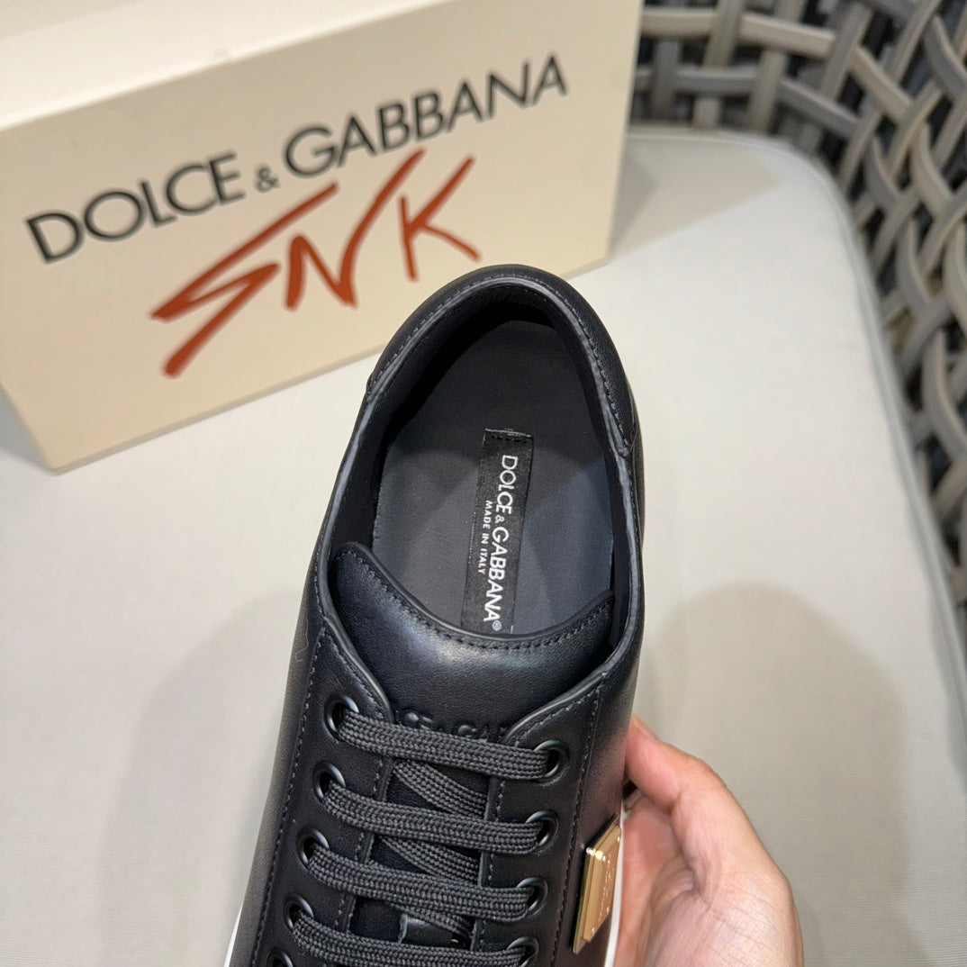 Dolce & Gabbana DG Men's Casual Sneakers with Signature Metal Buckle