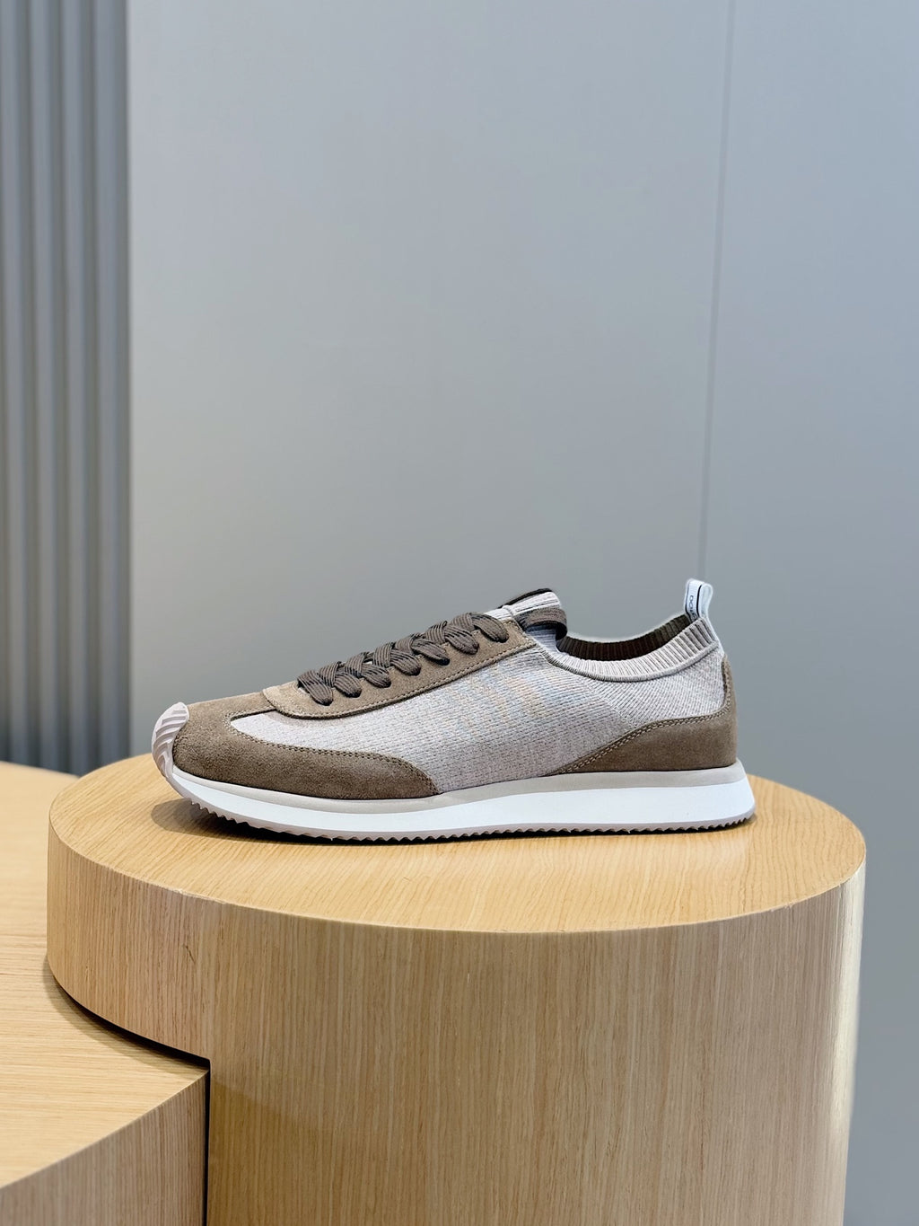 Dolce & Gabbana DG Cushion Mixed-Material Casual Sneakers