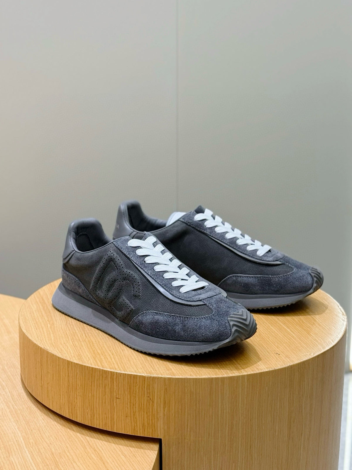 Dolce & Gabbana DG Cushion Mixed-Material Casual Sneakers